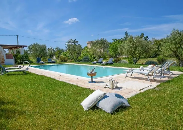 Willa Trulli Terrarossa Con Piscina Martina Franca