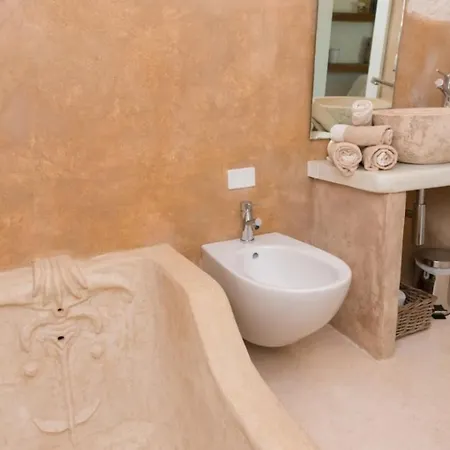 Trulli Terrarossa Con Piscina Villa