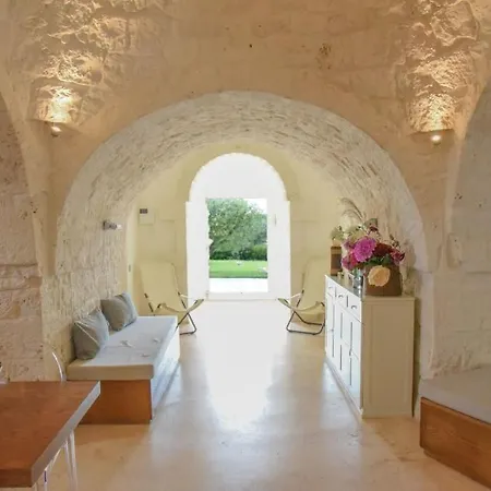 Trulli Terrarossa Con Piscina Martina Franca