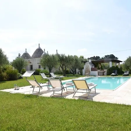 Trulli Terrarossa Con Piscina Villa *